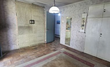 Venta de Cómoda Casa en Avenida Principal