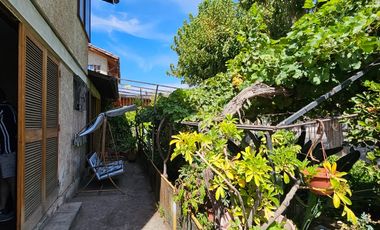 Venta de Cómoda Casa en Avenida Principal