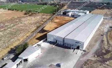 Gran Oportunidad! Bodega de 7630 m² con Racks y Oficinas en Santa Rosa Plan de Ayala, León, Gto