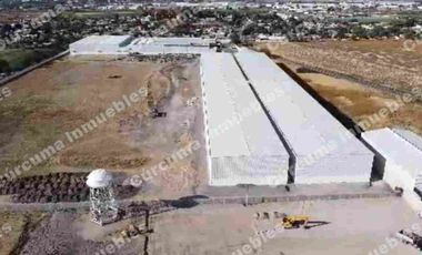 Gran Oportunidad! Bodega de 7630 m² con Racks y Oficinas en Santa Rosa Plan de Ayala, León, Gto