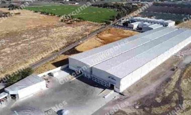Gran Oportunidad! Bodega de 7630 m² con Racks y Oficinas en Santa Rosa Plan de Ayala, León, Gto