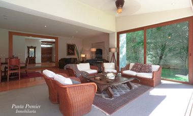 Casa en Renta en Colinas San Javier de Lujo Zona Andares Zapopan