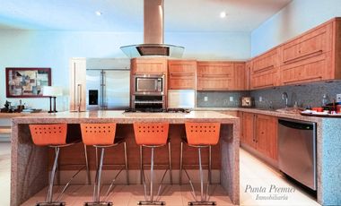 Casa en Renta en Colinas San Javier de Lujo Zona Andares Zapopan