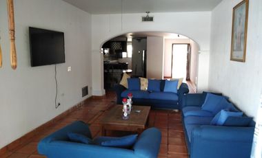 Condominio Sobre el Malecon con alberca (Marina Palmira)