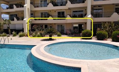 Condominio Sobre el Malecon con alberca (Marina Palmira)