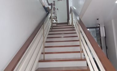 Ayala Alabang 3-storey Modern house for Rent Alabang Muntinlupa