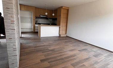 CASA EN VENTA CERCA DE PLAZA SAN DIEGO