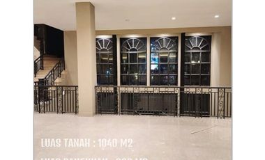 JUAL/SEWA GEDUNG RENOVASI BARU UNTUK USAHA DI KAWASAN PREMIUM JALAN DAGO BANDUNG