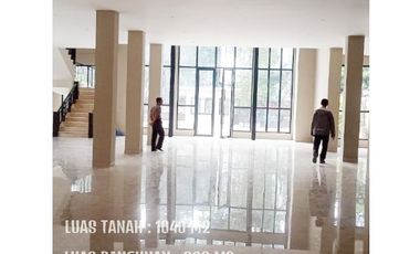 JUAL/SEWA GEDUNG RENOVASI BARU UNTUK USAHA DI KAWASAN PREMIUM JALAN DAGO BANDUNG