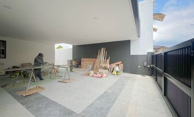 FOR SALE: Brand New 6 Bedrooms House and Lot with Swimming Pool in BF Homes Parañaque