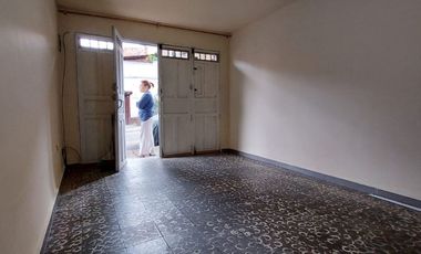 ARRIENDO APARTA-ESTUDIO EN CAMPO VALDES