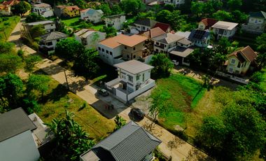 Medium Sized Home in Subic, Zambales near Beaches