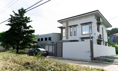 Medium Sized Home in Subic, Zambales near Beaches