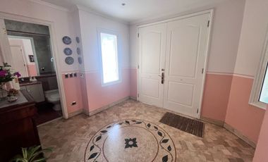Gran Casa Colonial Con Mucho Estilo, En Muy Buen Sector