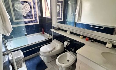 Gran Casa Colonial Con Mucho Estilo, En Muy Buen Sector