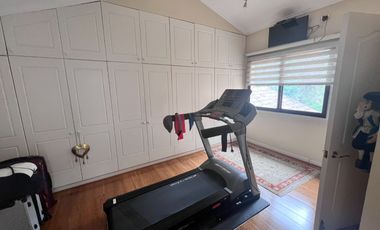 Gran Casa Colonial Con Mucho Estilo, En Muy Buen Sector