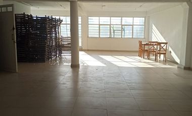 RENTA DE LOCAL COMERCIAL EN AV LOPEZ MATEOS, NEZAHUALCOYOTL.