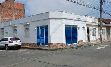 SE ARRIENDA CASA ESQUINERA CON LOCAL BARRIO OBRERO PALMIRA