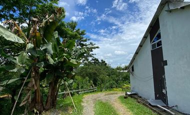 Se Vende Casa con Terreno de 1800 m2  en las Villegas ,La Concordia