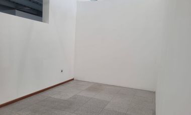 Excelente bodega para renta ubicado en Siberia