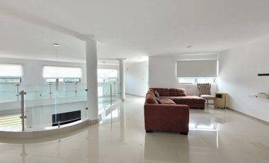Residencia en Club Hípico Vista Real