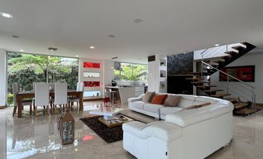 Casa AMOBLADA en Arriendo Palmas, Envigado, Antioquia