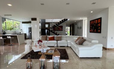 Casa AMOBLADA en Arriendo Palmas, Envigado, Antioquia