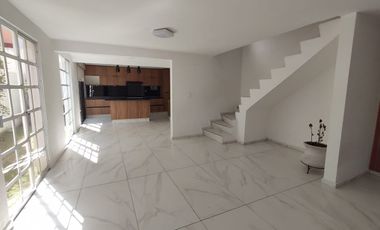 CASA EN RENTA MODELO TAHOE CON AMPLIACIÓN EN VILLAS DEL CAMPO CALIMAYA EDOMEX