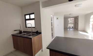 CASA EN RENTA MODELO TAHOE CON AMPLIACIÓN EN VILLAS DEL CAMPO CALIMAYA EDOMEX