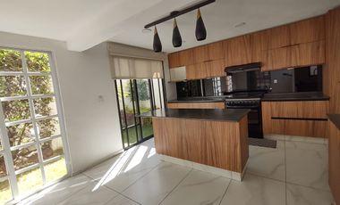 CASA EN RENTA MODELO TAHOE CON AMPLIACIÓN EN VILLAS DEL CAMPO CALIMAYA EDOMEX