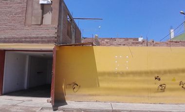 VENTA CASA EN DONDOMINIO CHINCHA BAJA