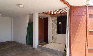 VENTA CASA EN DONDOMINIO CHINCHA BAJA