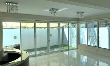 Casa en renta en Valle Real Coto Almendros de lujo