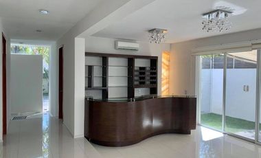 Casa en renta en Valle Real Coto Almendros de lujo