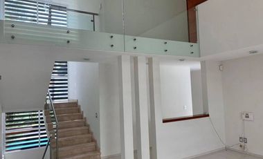 Casa en renta en Valle Real Coto Almendros de lujo