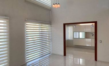 Casa en renta en Valle Real Coto Almendros de lujo