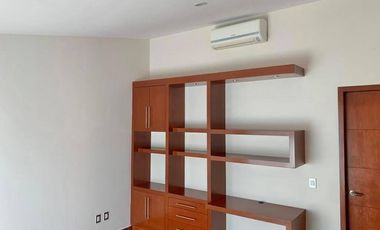 Casa en renta en Valle Real Coto Almendros de lujo