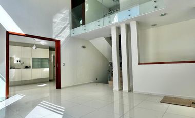 Casa en renta en Valle Real Coto Almendros de lujo