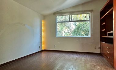 Casa en renta en Valle Real Coto Almendros de lujo