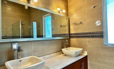 Casa en renta en Valle Real Coto Almendros de lujo