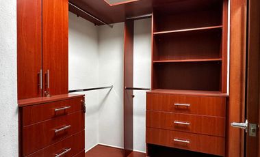 Casa en renta en Valle Real Coto Almendros de lujo