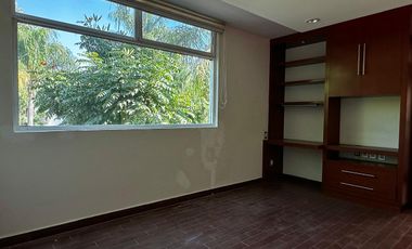 Casa en renta en Valle Real Coto Almendros de lujo