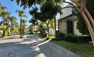 Casa en renta en Valle Real Coto Almendros de lujo