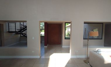 Magnifica Casa en Dos Plantas Sobre Terreno de 1441 m - Praderas de Lujan