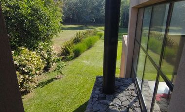 Magnifica Casa en Dos Plantas Sobre Terreno de 1441 m - Praderas de Lujan