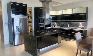 Venta de Casa en Bosque Real