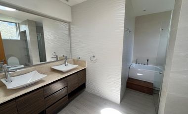 ARRIENDO CASA EN SAN SIMÓN