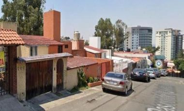 CASA EN REMATE EN LOMAS VERDE EDOMEX