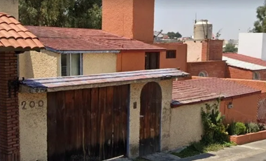 CASA EN REMATE EN LOMAS VERDE EDOMEX