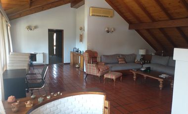 Excelente Casa 2 Plantas en Las Praderas de Lujan